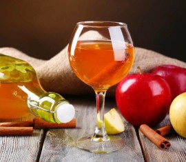 Une liqueur de pomme parfumée pour des soirées envoûtantes