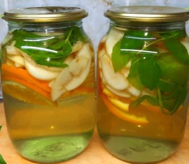 Un mojito rafraîchissant aux pommes et à la menthe pour l'hiver