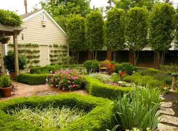 17 idées de bricolage pour votre maison d'été et votre jardin : comment aménager votre espace extérieur de manière originale et esthétique.