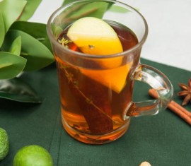 thé à la rose musquée et à la pomme