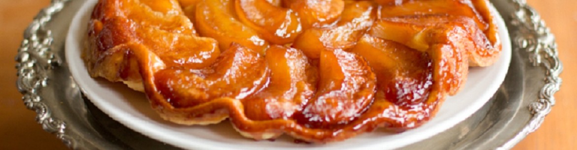 Une tarte tatin aux pommes incroyablement délicieuse