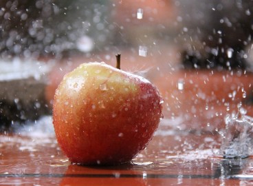 Pourquoi faire tremper les pommes dans du bicarbonate de soude : les secrets d’une confiture délicieuse