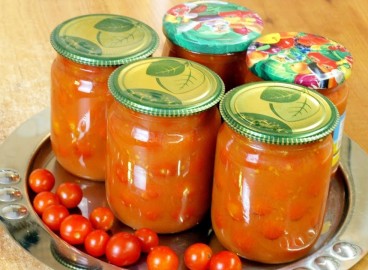 Des tomates marinées dans du jus de pomme pour l'hiver – une recette des plus délicieuses !
