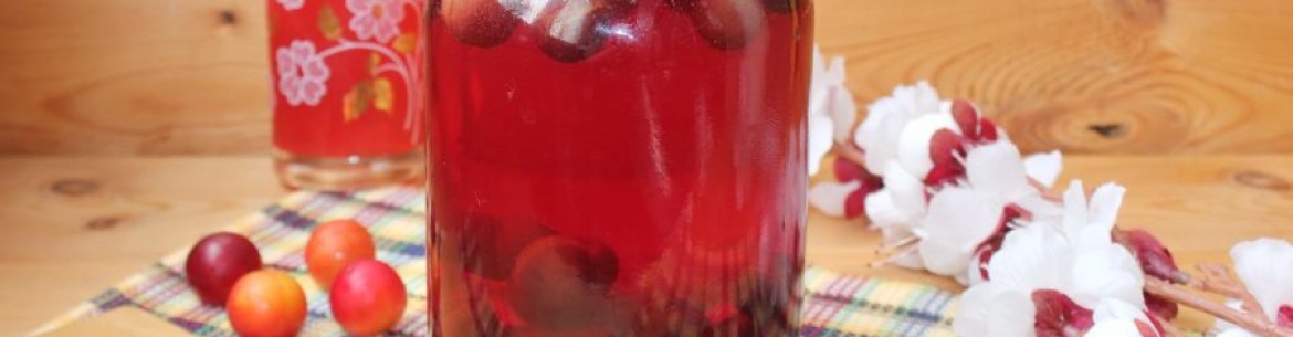 Compote de pommes et de prunelliers pour l'hiver