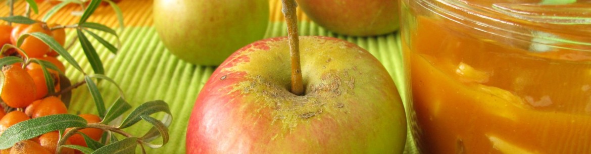 Compote d'argousier et de pommes pour l'hiver