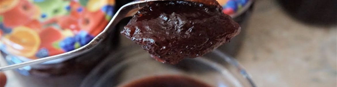 Confiture de prunes et de pommes pour l'hiver