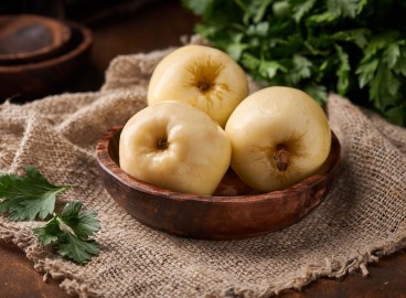 Pommes Antonovka marinées pour l'hiver